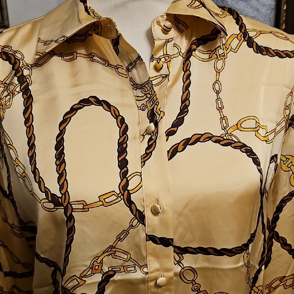 Gold Chain Print Button-Up Shirt - Picture 2 of 6